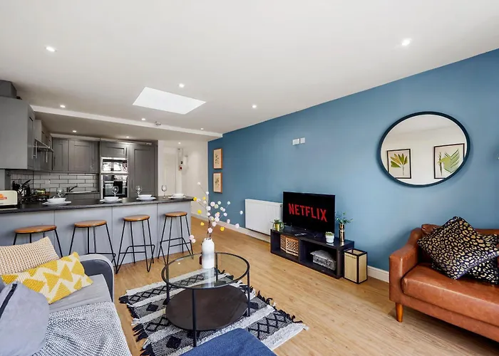 Modern Bristol Abode - Parking And Garden